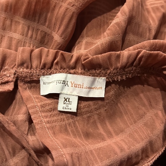 Yuni Los Angeles blouse size XL women’s - Picture 7 of 8